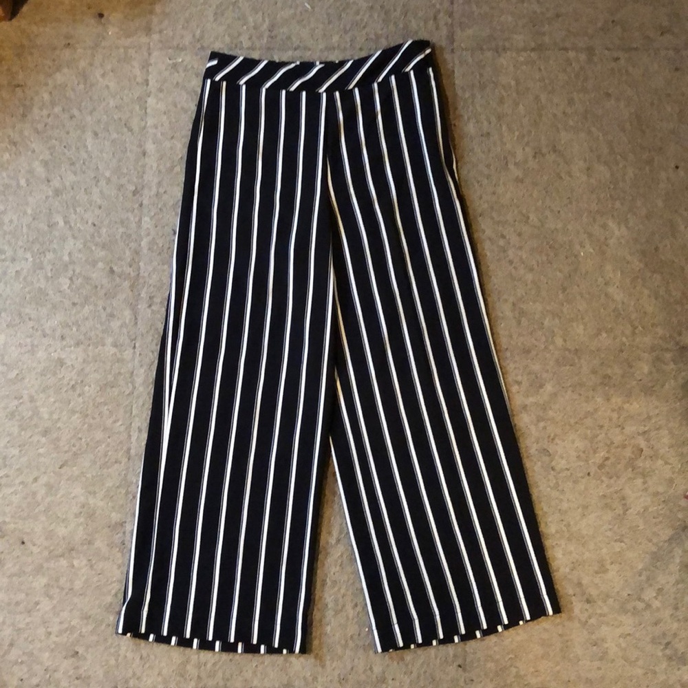Wide leg black and white striped pants